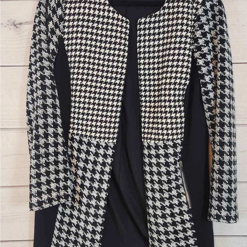 Stylish Chico’s Black and White Houndstooth Women's Jacket